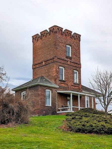 Alexander's Castle