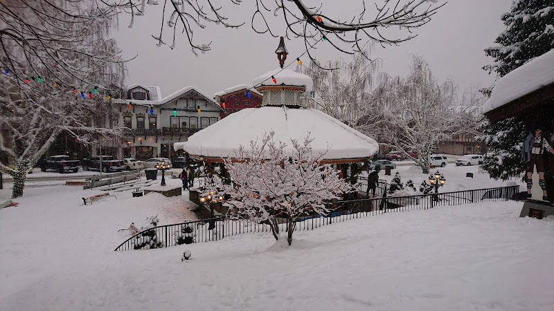 Welcome to Leavenworth Sign