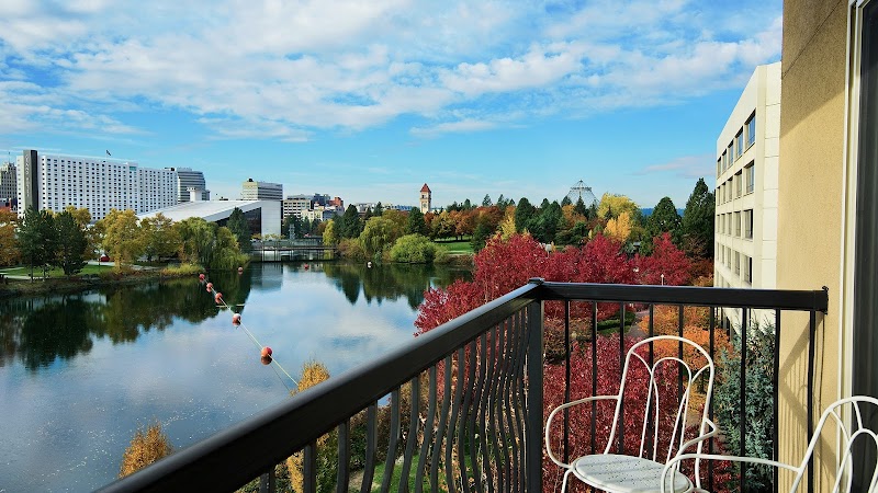 Oxford Suites Spokane