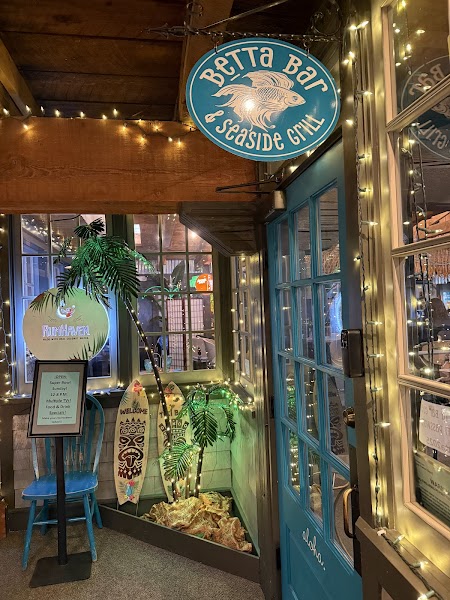 Betta Bar and Seaside Grill