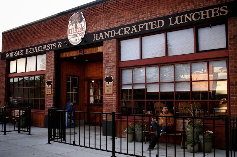 The Maple Counter Cafe