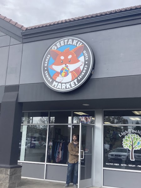 Geetaku Market in Yakima